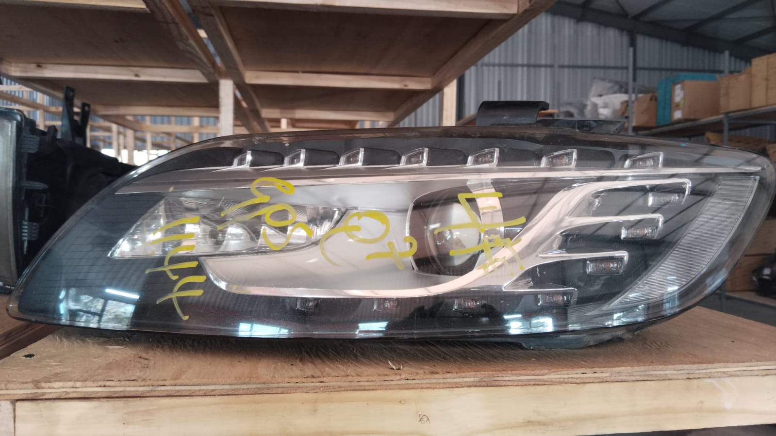 Audi Q7 Headlights For Sale
