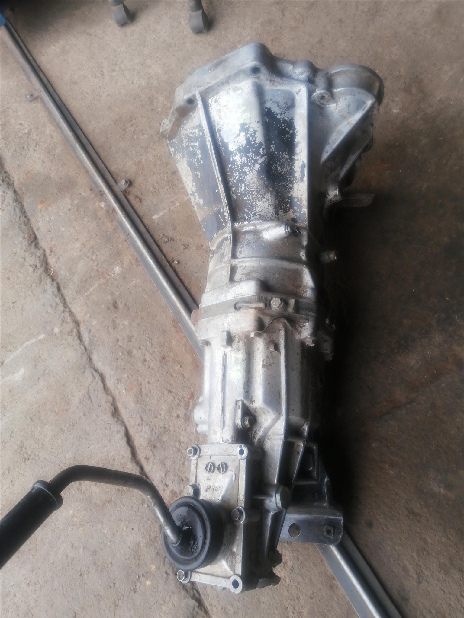 Selling Nissan 1 Tonner L18 gearbox