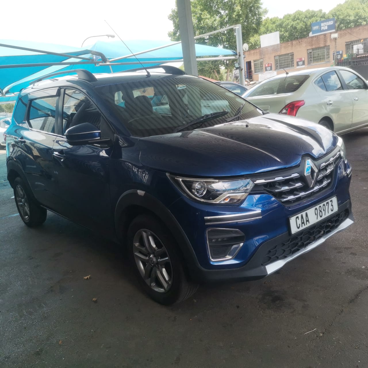 Used 2022 Renault Triber 1.0 Prestige - Private Seller