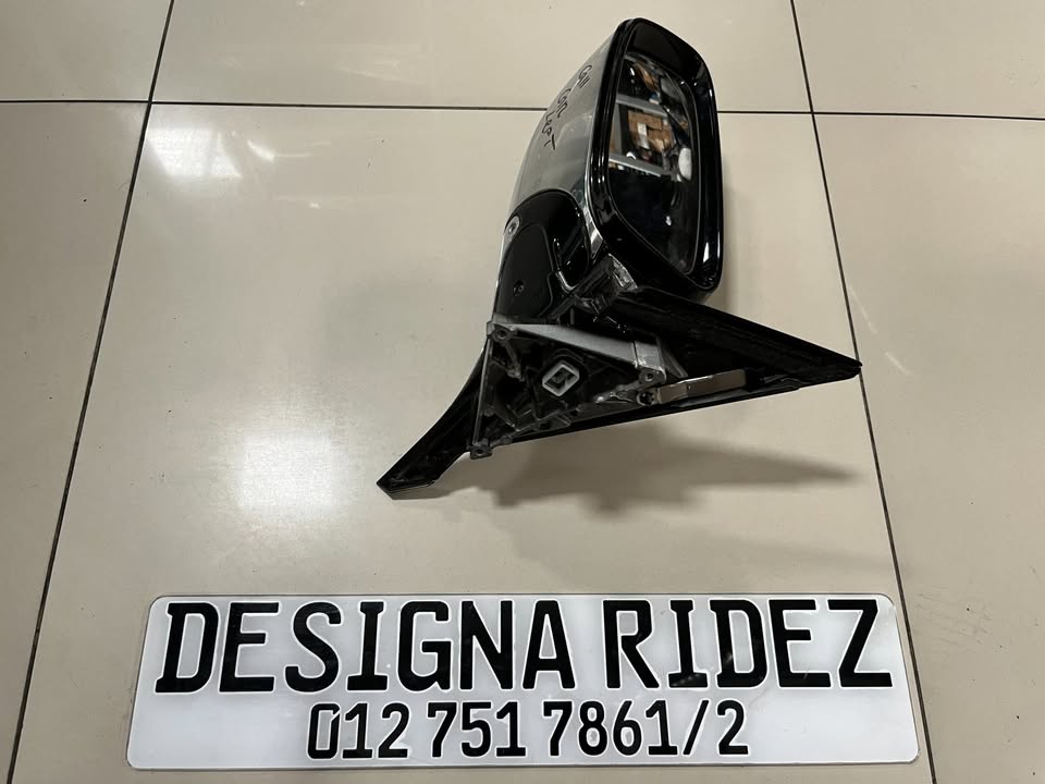 BMW G12 M760LI FRONT LEFT MIRROR AVAILABLE. - Private Seller BMW G12 M760LI FRONT LEFT MIRROR AVAILABLE. - Private Seller