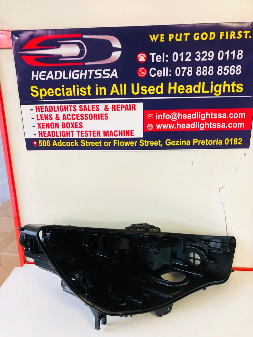 Audi A4 B9 right side LED headlight replacement housing - Private Seller Audi A4 B9 right side LED headlight replacement housing - Private Seller