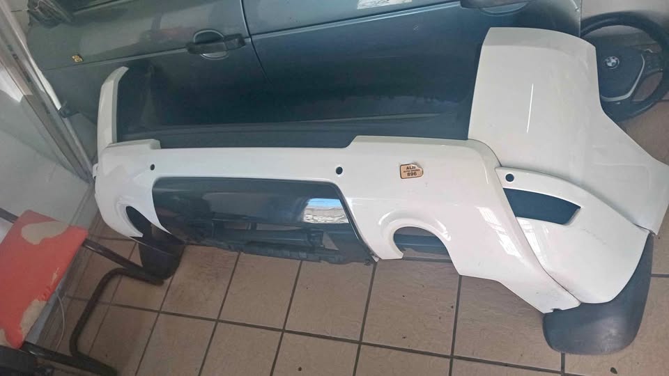 Range Rover sport rear bumper - Private Seller Range Rover sport rear bumper - Private Seller