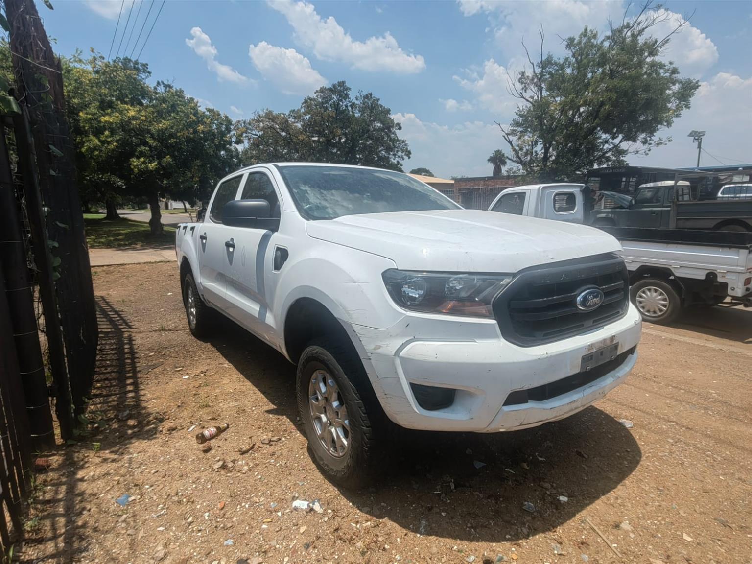 Ford Ranger XL 2.2 TDCI 2020 diesel automatic stripping for spares