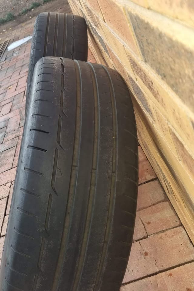Dunlop Sport Maxx RT (size - Private Seller Dunlop Sport Maxx RT (size - Private Seller