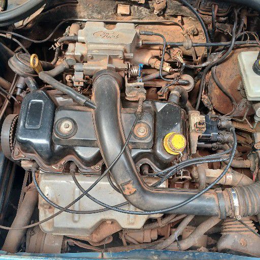 Ford escort 1.4i for stripping - Private Seller