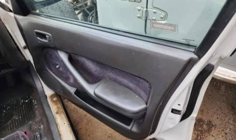 Toyota camry 2.0i petrol stripping for parts @ circle 7 used parts  WhatsApp or cell
