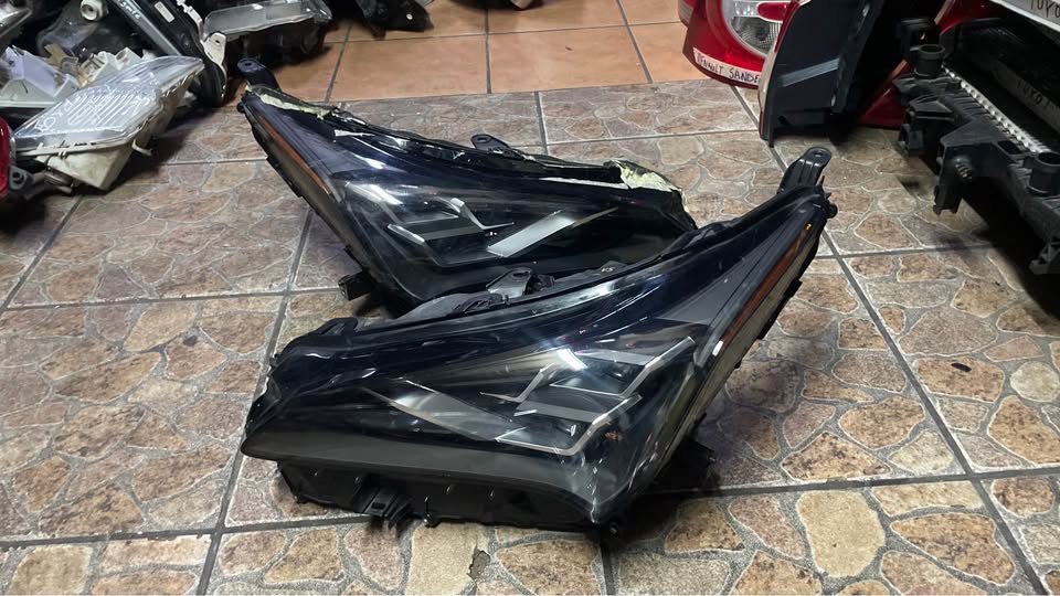 Lexus NX200t NX300 NX300h LED Headlights - Private Seller Lexus NX200t NX300 NX300h LED Headlights - Private Seller