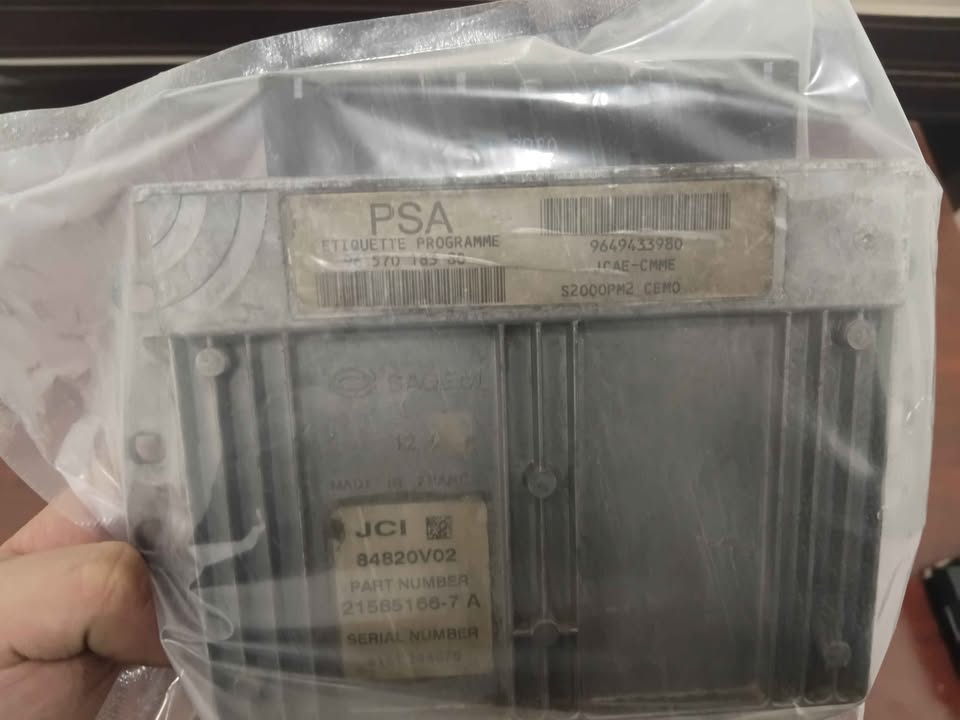 Peugeot Citeron C2 etc. Petrol Computer box Ecu Available - Private Seller