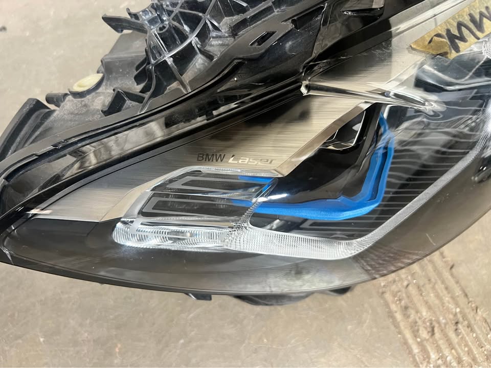 BMW 4 series G22/G26 headlights RHS - Private Seller BMW 4 series G22/G26 headlights RHS - Private Seller