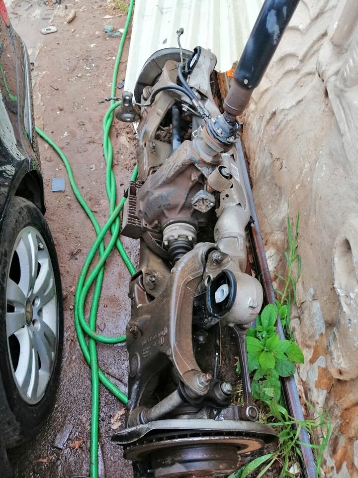 BMW 735i rear suspension - Private Seller