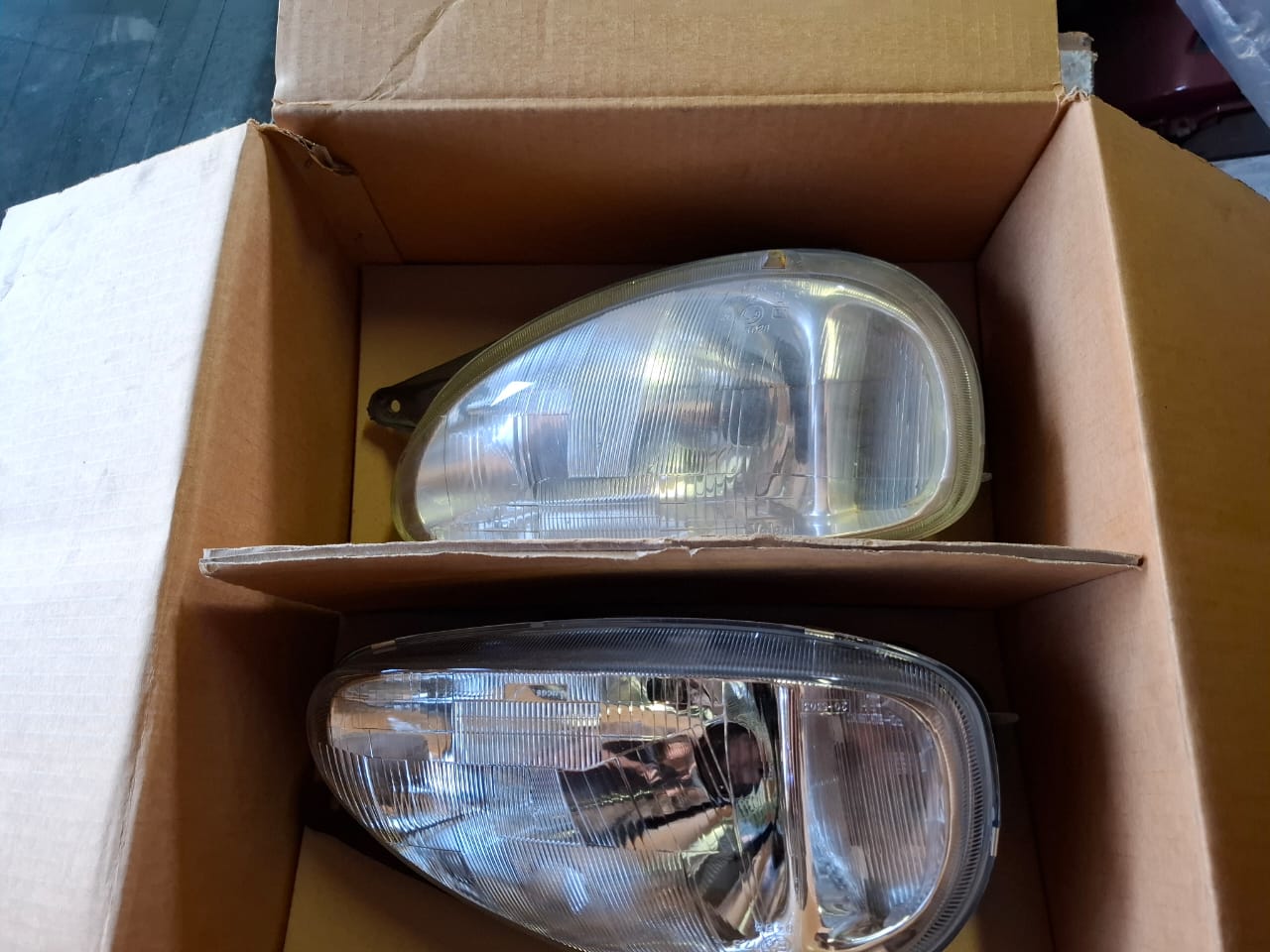 Opel corsa Headlights - Private Seller