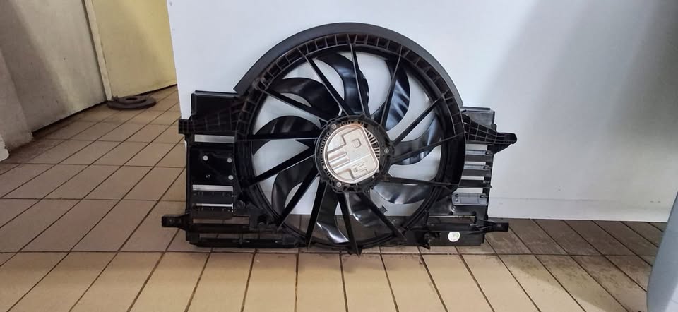 2023 FORD RANGER T9 RADIATOR FAN IN GOOD CONDITION FOR SALE - Private Seller 2023 FORD RANGER T9 RADIATOR FAN IN GOOD CONDITION FOR SALE - Private Seller