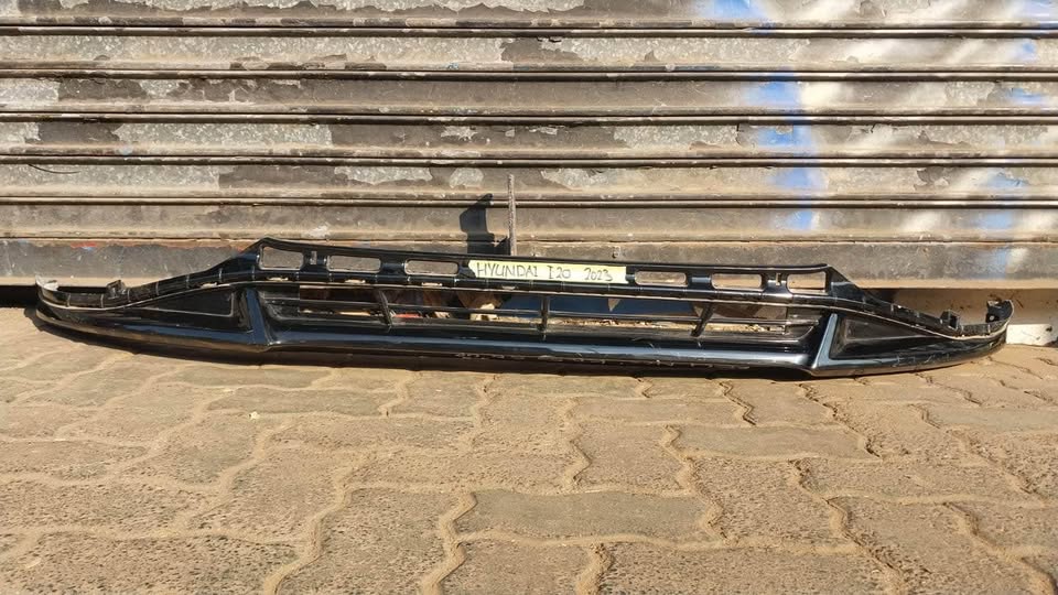 Hyundai i20 bottom spoiler 2023 - Private Seller Hyundai i20 bottom spoiler 2023 - Private Seller