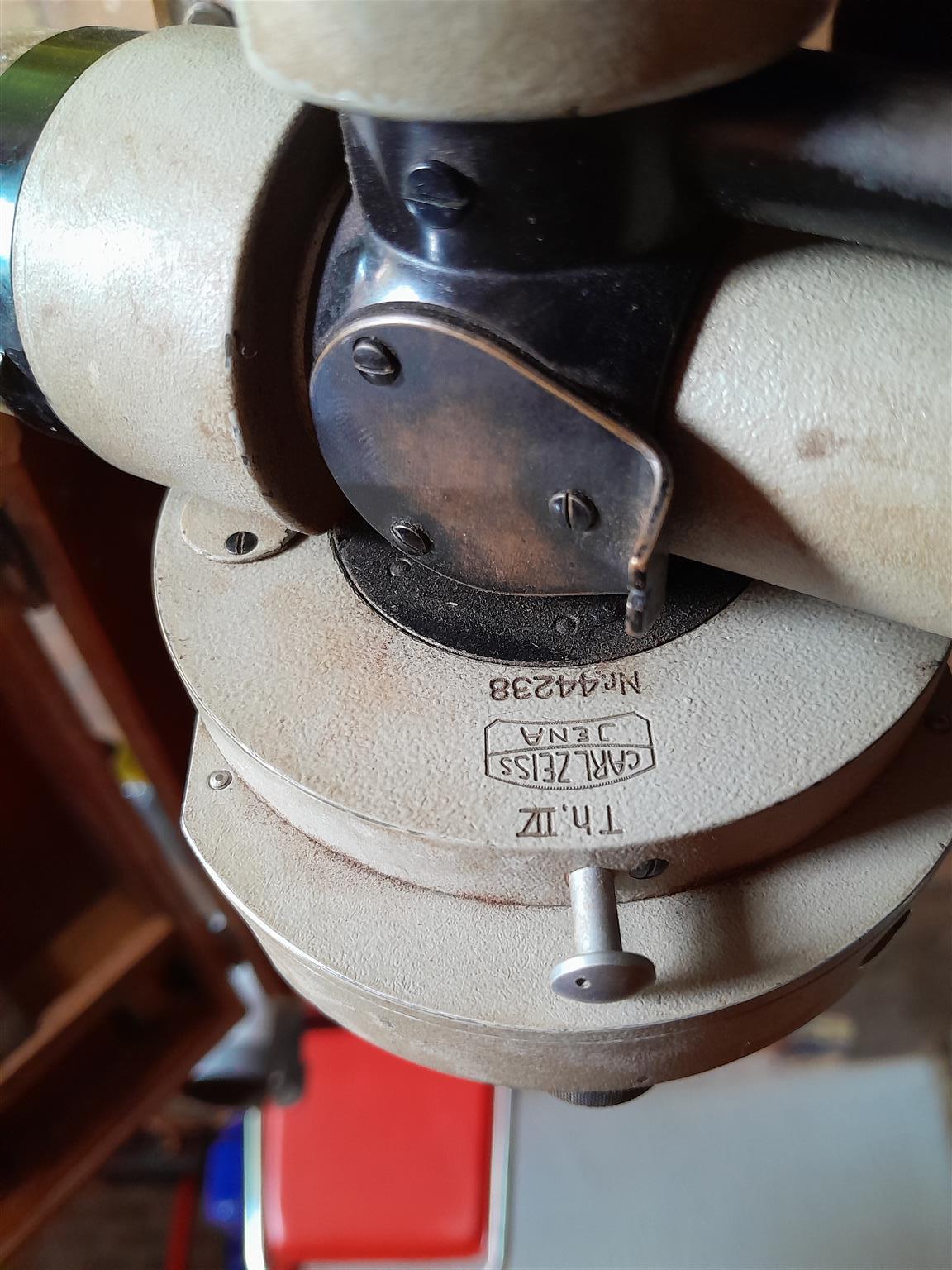Tedioliet en dumpy level met Tripod,nog oorspronklik
