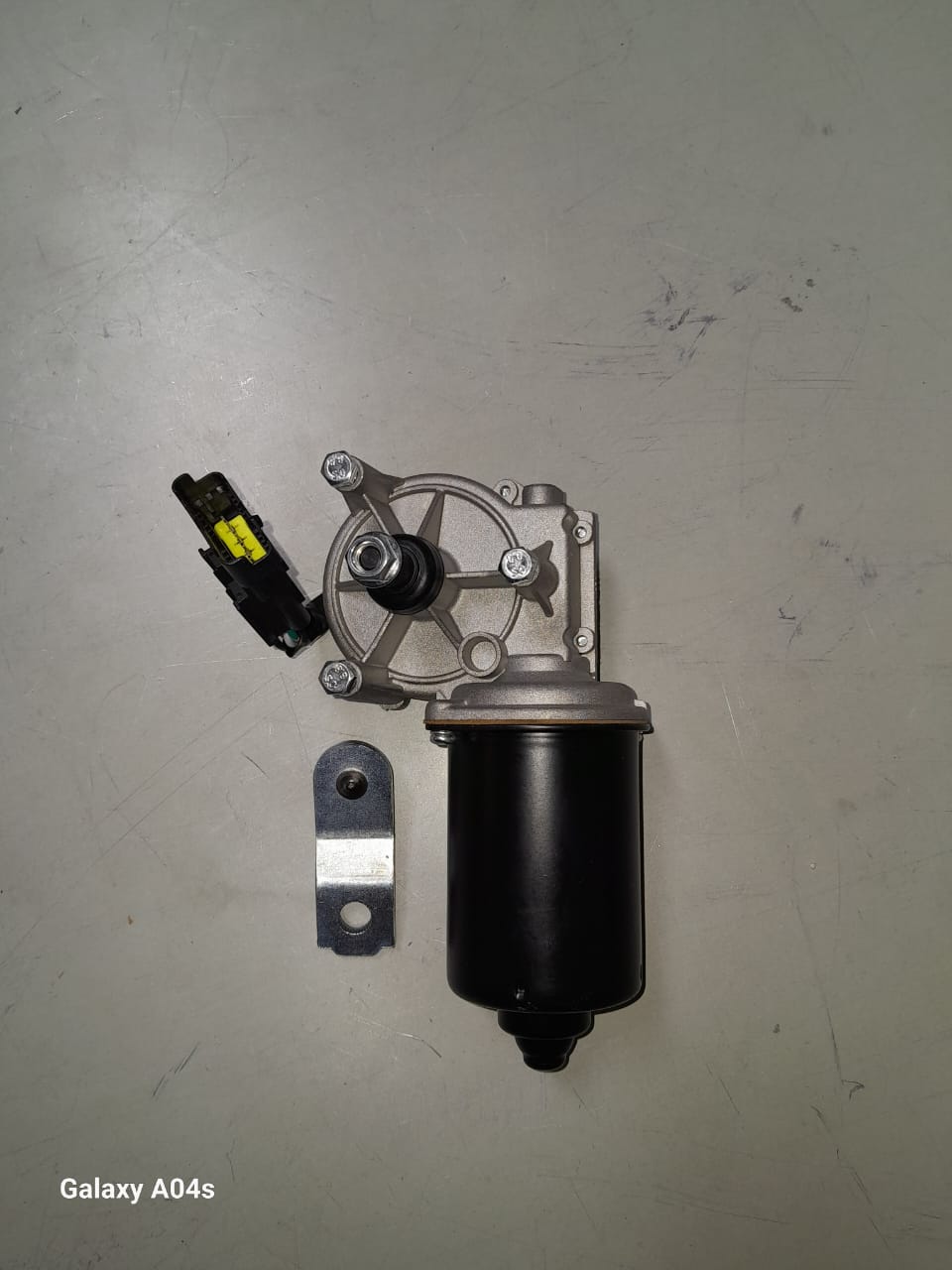 RENAULT & NISSAN NP200 WIPER MOTOR FOR SALE - Private Seller RENAULT & NISSAN NP200 WIPER MOTOR FOR SALE - Private Seller