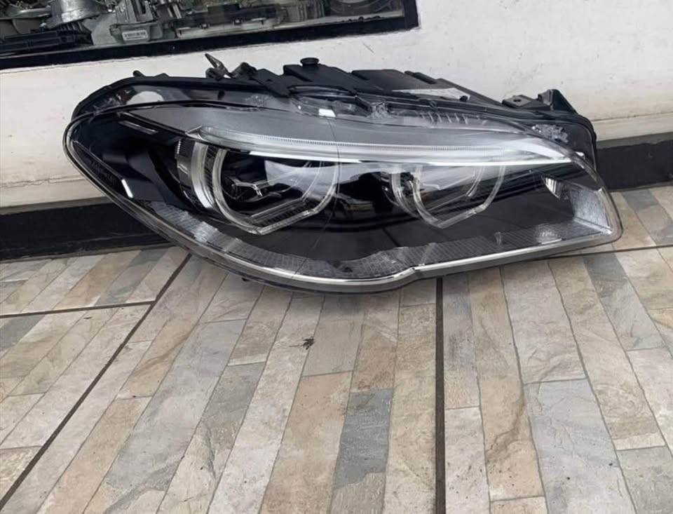 BMW F10 5 SERIES LED ADAPTIVE (FACELIFT) LEFT AND RIGHT HEADLIGHTS - Private Seller BMW F10 5 SERIES LED ADAPTIVE (FACELIFT) LEFT AND RIGHT HEADLIGHTS - Private Seller