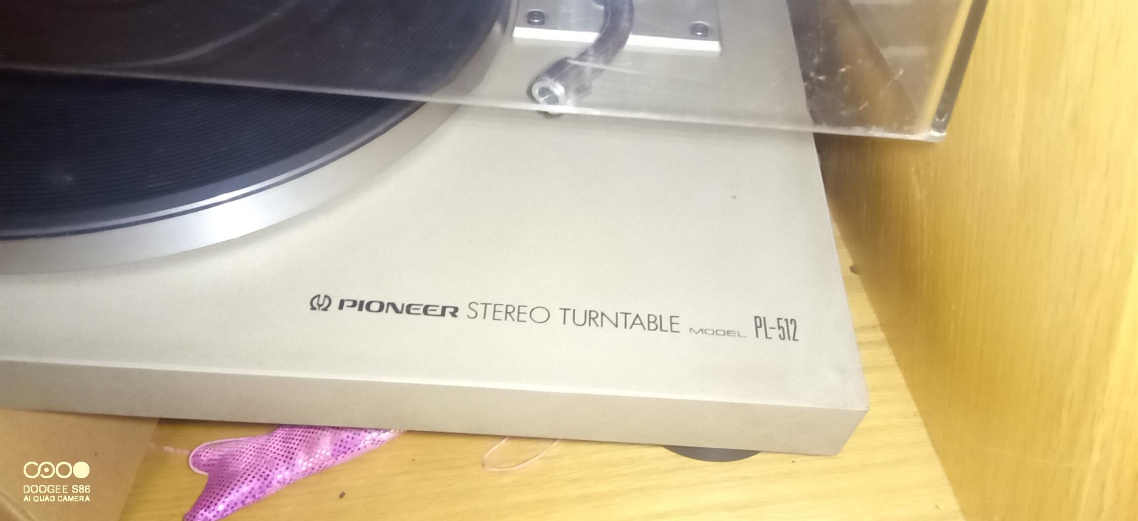 Pioneer turntable (vinyl record player) Urgent sale