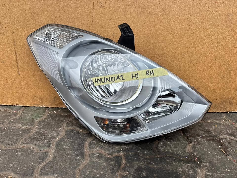 Hyundai H1 Headlight - Private Seller Hyundai H1 Headlight - Private Seller