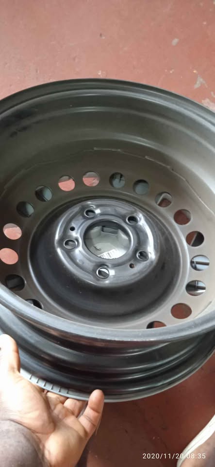 15 inch standard Hyundai rims with wheel caps 5 by 114.3 pcd - Private Seller 15 inch standard Hyundai rims with wheel caps 5 by 114.3 pcd - Private Seller