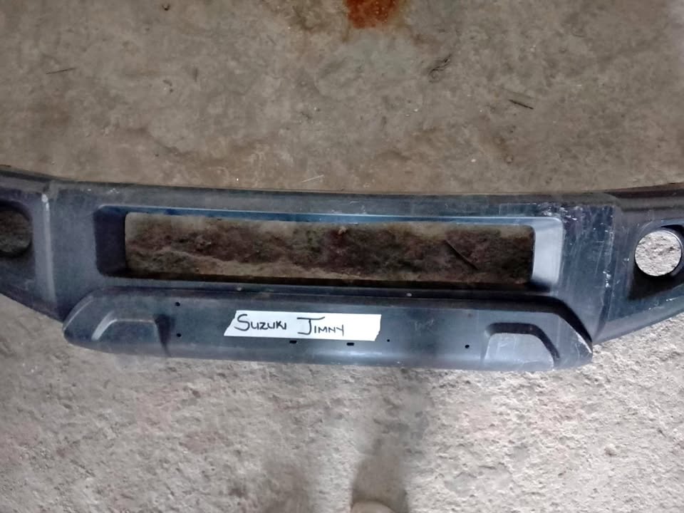 SUZUKI JIMNY FRONT BUMPER - Private Seller SUZUKI JIMNY FRONT BUMPER - Private Seller