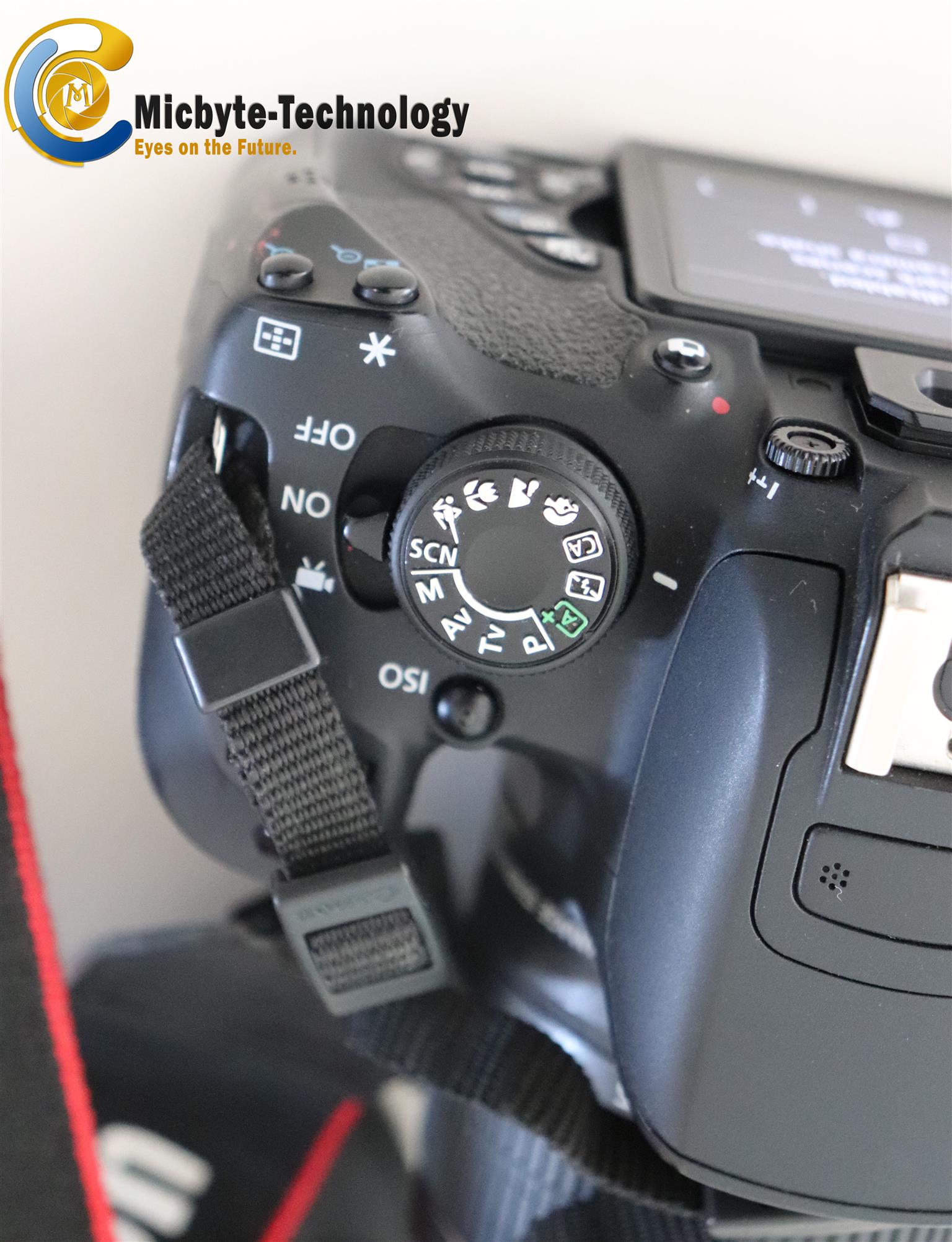 Canon EOS 700D