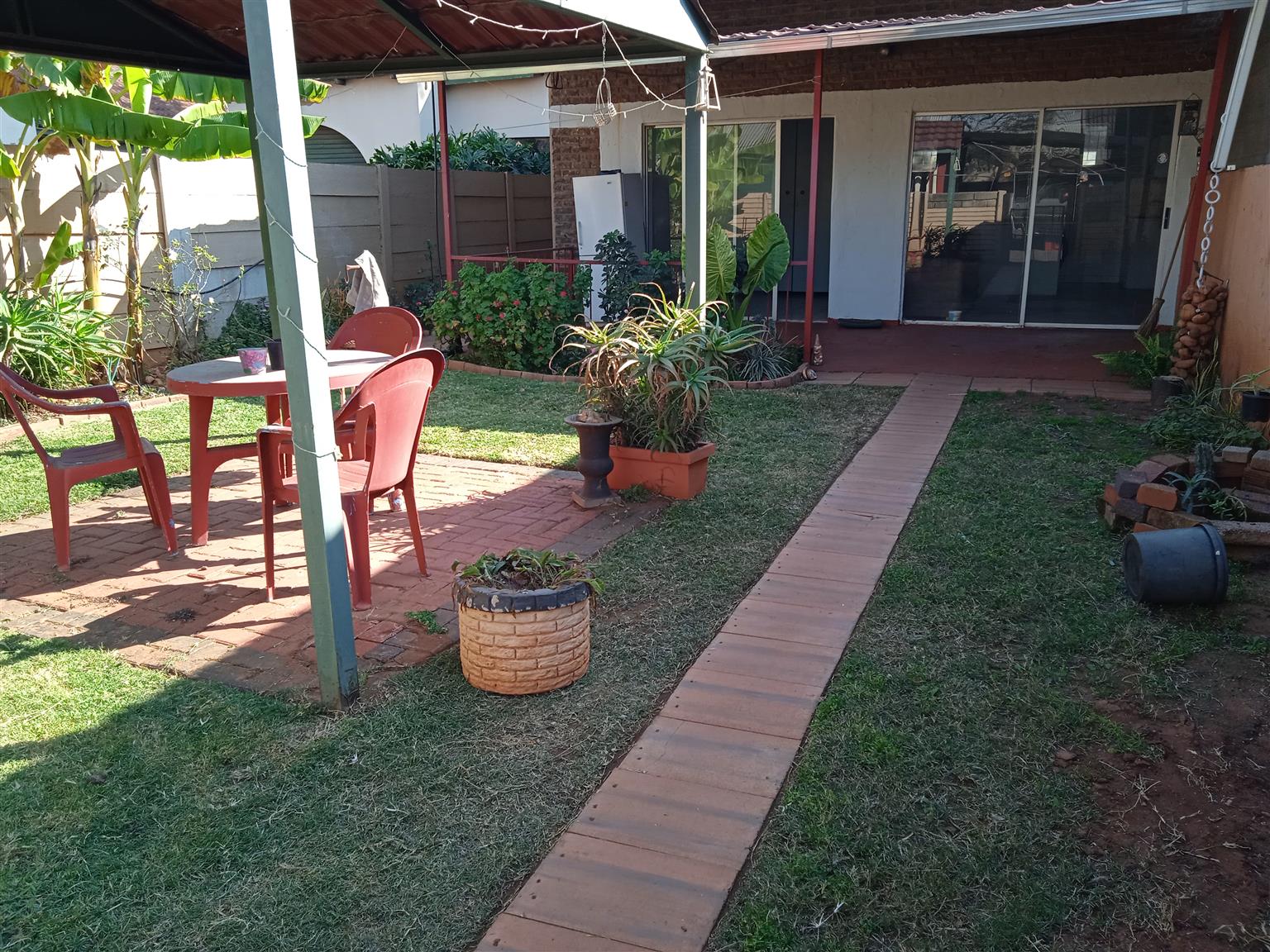 GARDEN FLAT DASPOORT PRETORIA (2 BEDROOM) Junk Mail