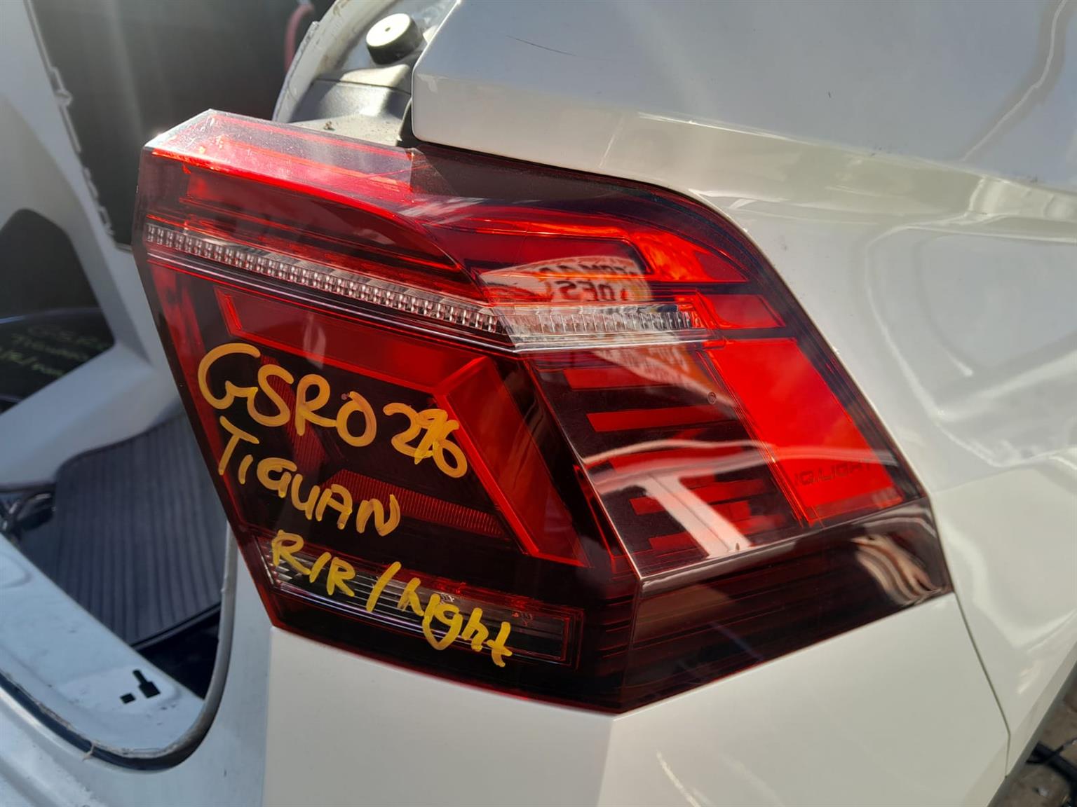 Volkswagen Tiguan left and right tail lights available for sale 🔥 - Private Seller Volkswagen Tiguan left and right tail lights available for sale 🔥 - Private Seller