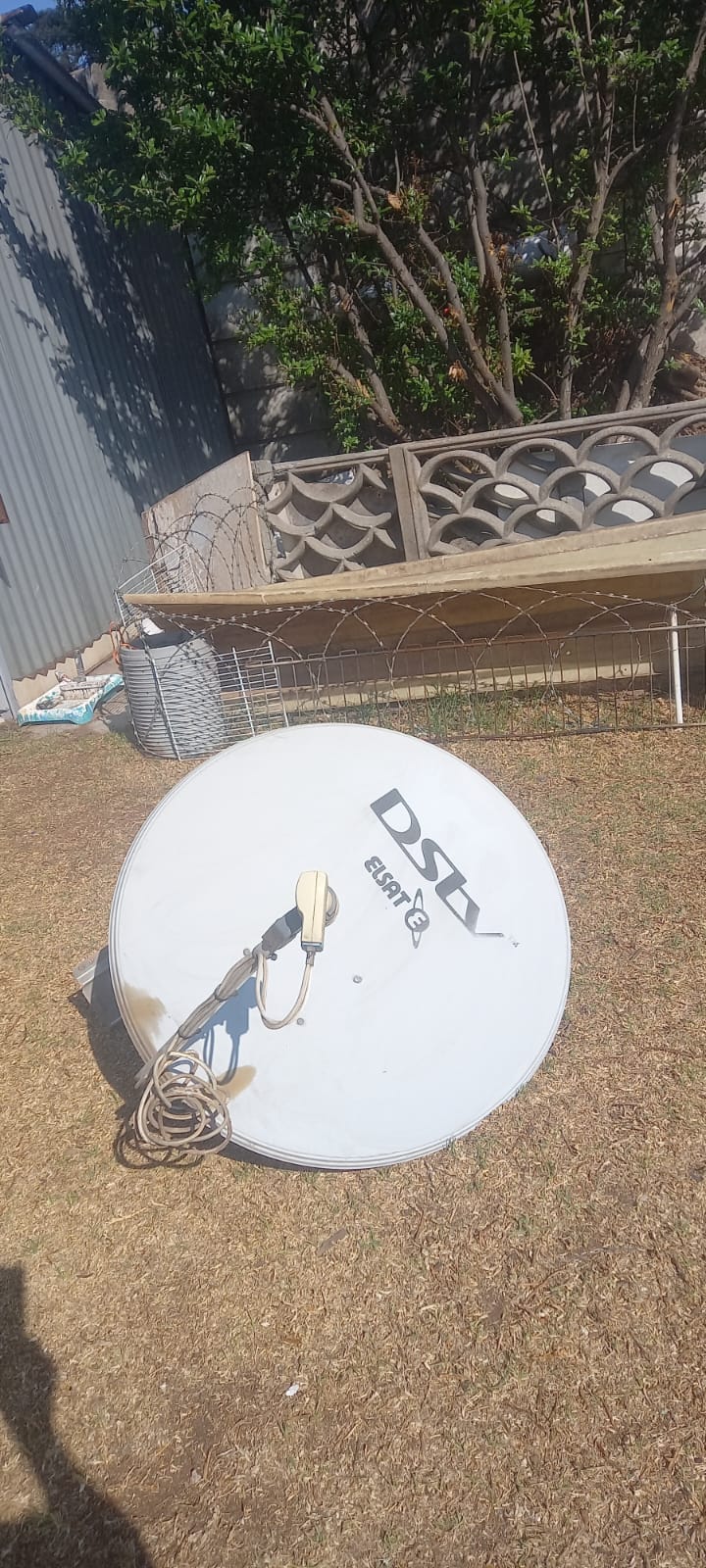 Dstv dish ersat with eye for sale