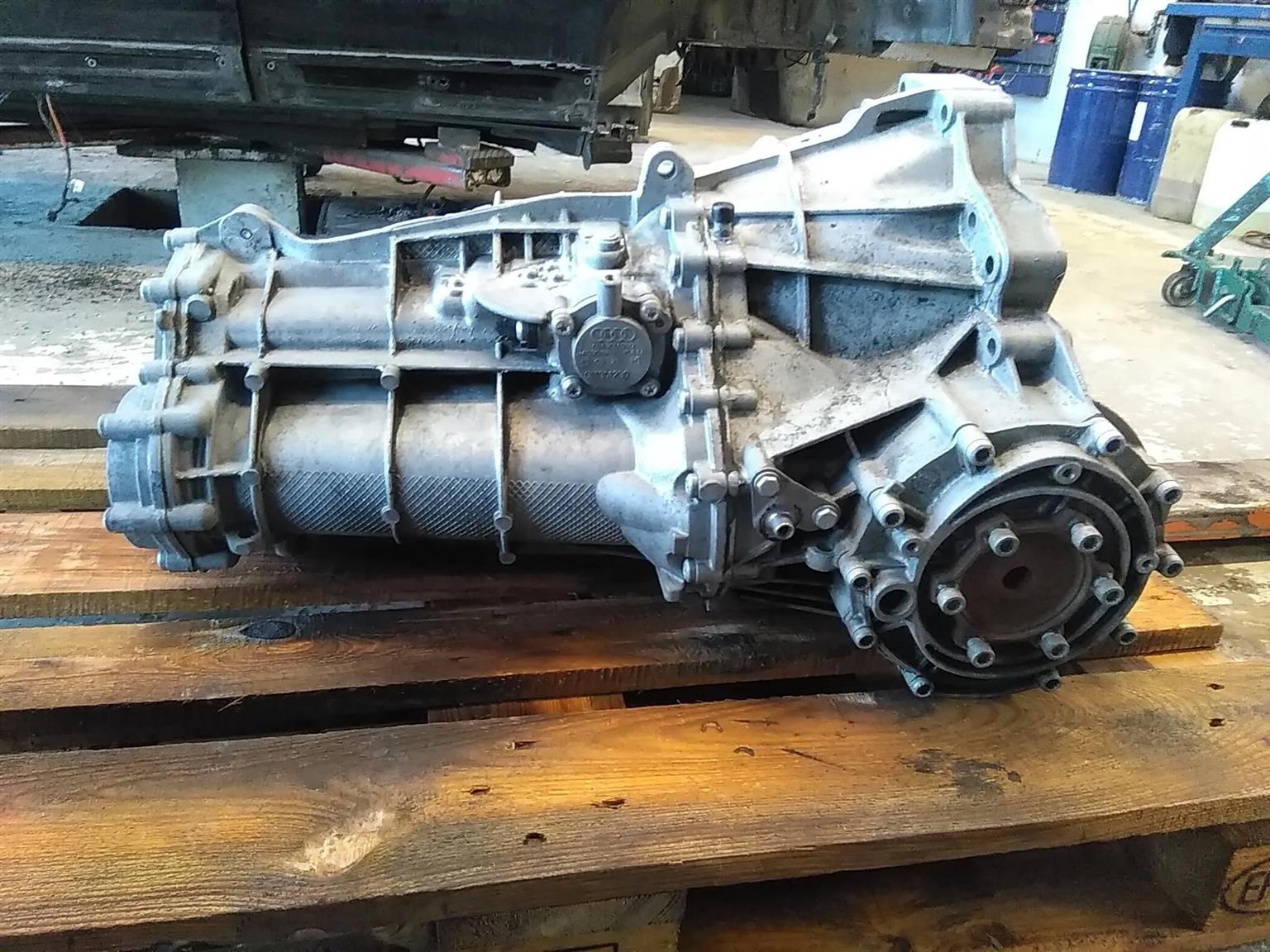 Audi Q5 8R 2.0 TDI Quattro CGLB 6-Speed Manual Gearbox For Sale - Private Seller Audi Q5 8R 2.0 TDI Quattro CGLB 6-Speed Manual Gearbox For Sale - Private Seller