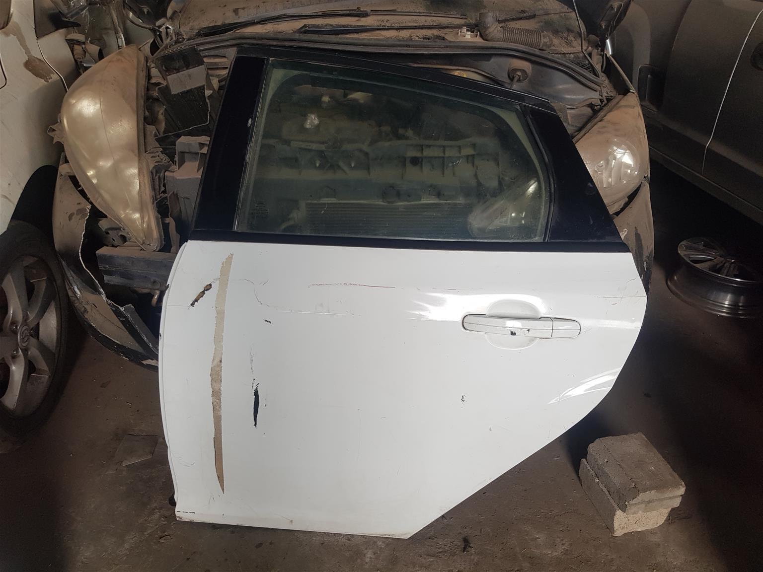 2017 Ford Focus Hatchback left rear / back door complete for sale - Private Seller 2017 Ford Focus Hatchback left rear / back door complete for sale - Private Seller