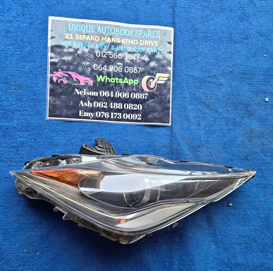 Toyota Aygo Left Headlight Toyota Aygo Left Headlight