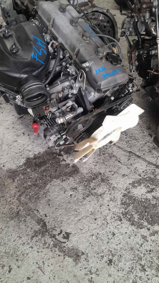 Nissan Np300 2.4 16v petrol engine for sale - Private Seller Nissan Np300 2.4 16v petrol engine for sale - Private Seller
