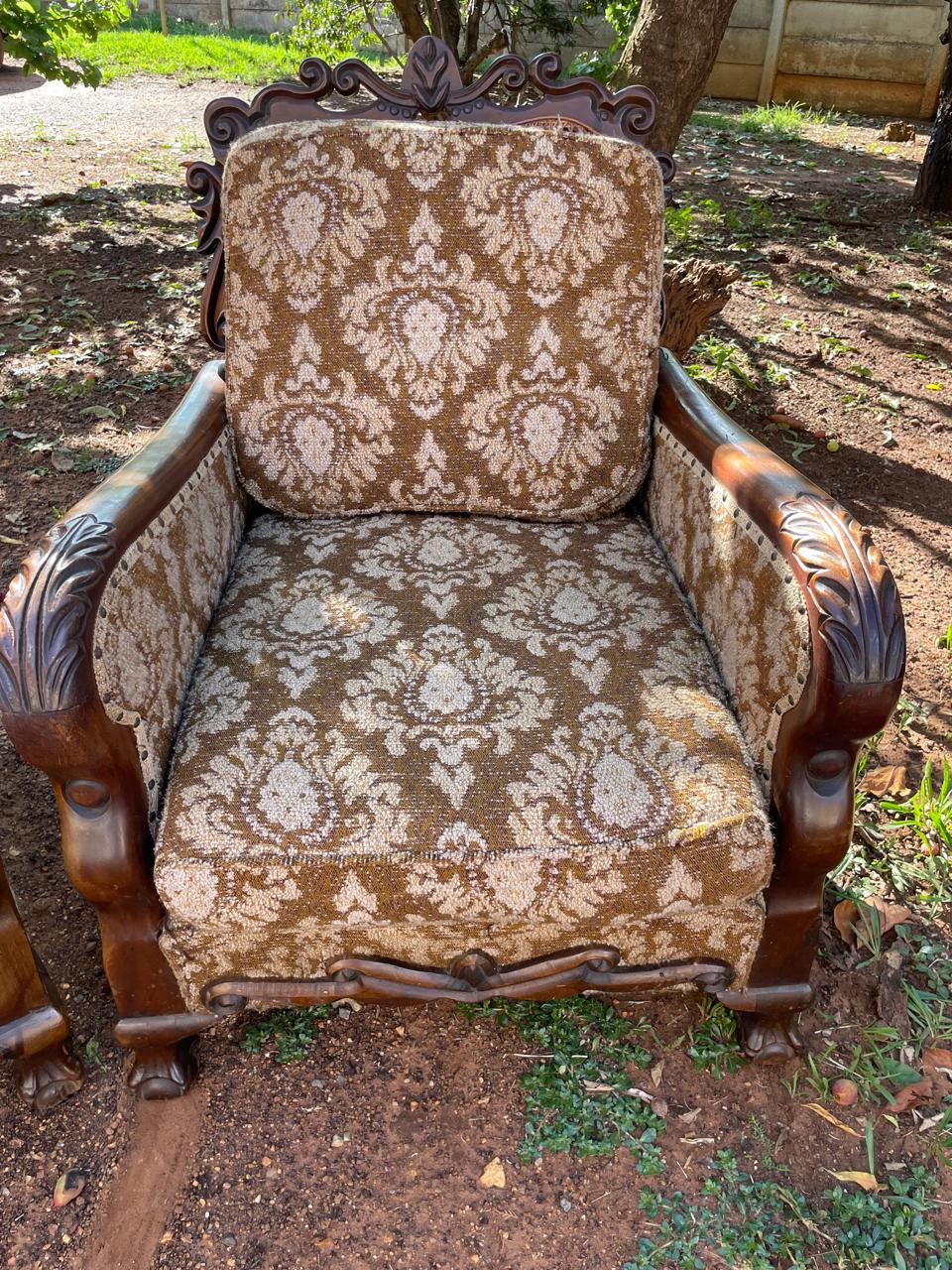 Vintage Lounge Suite for sale