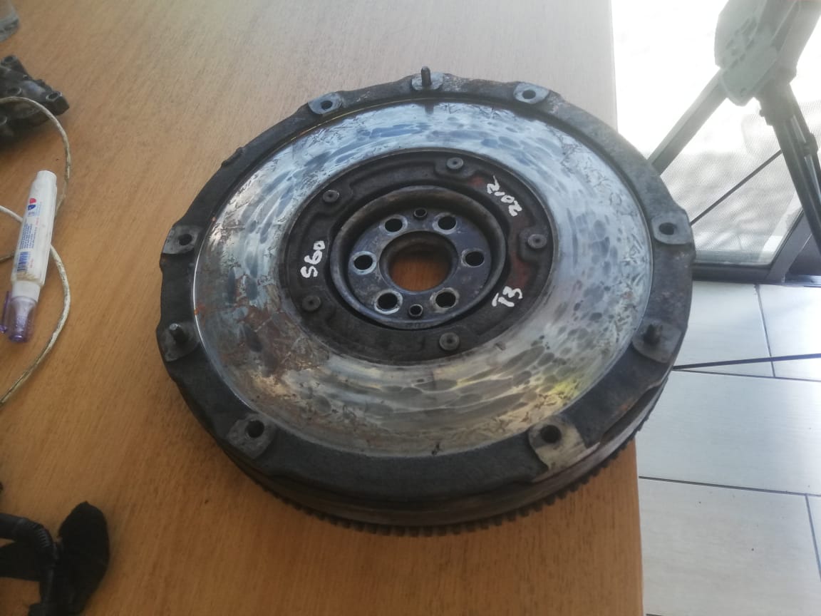 Volvo S60 T3 2012 Clutch kit - Private Seller Volvo S60 T3 2012 Clutch kit - Private Seller