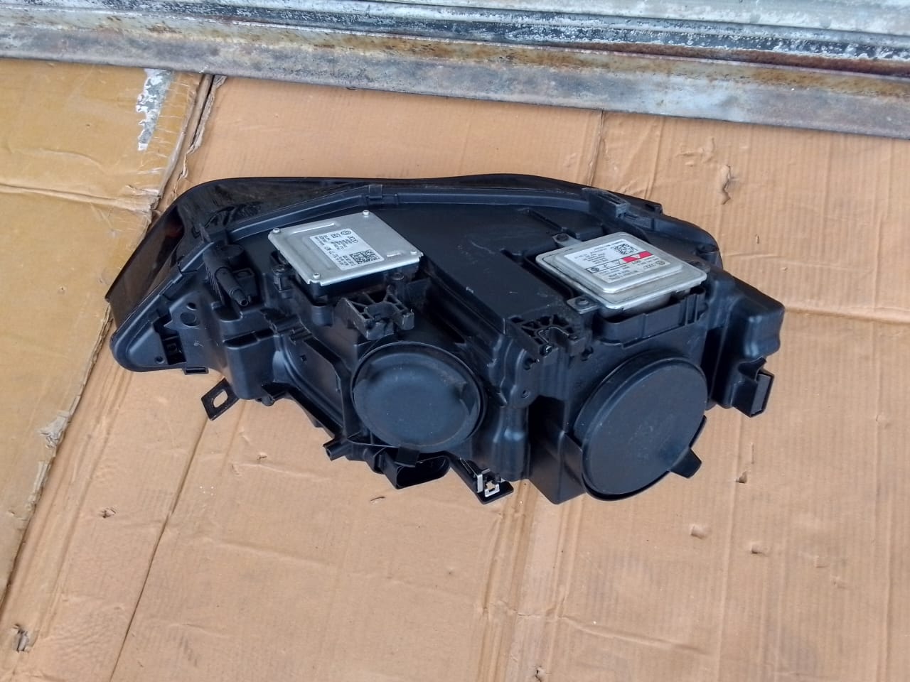 (2013-2016) AUDI A4 B8 F/L LEFT SIDE LED XENON HEADLIGHT FOR SALE - Private Seller