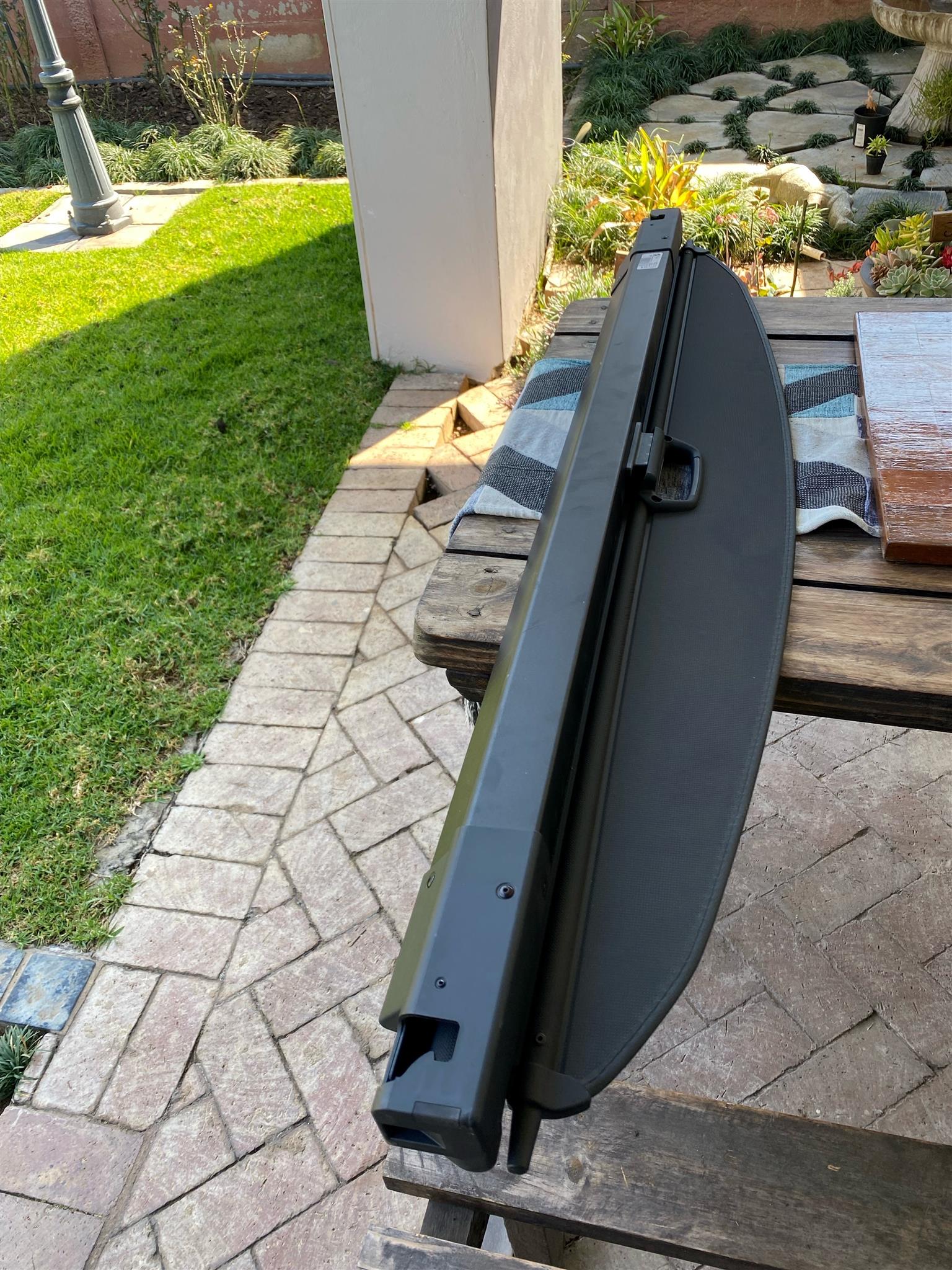 2010 BMW x 6 boot roll out cover. Very good condition. 0832906124 - Private Seller