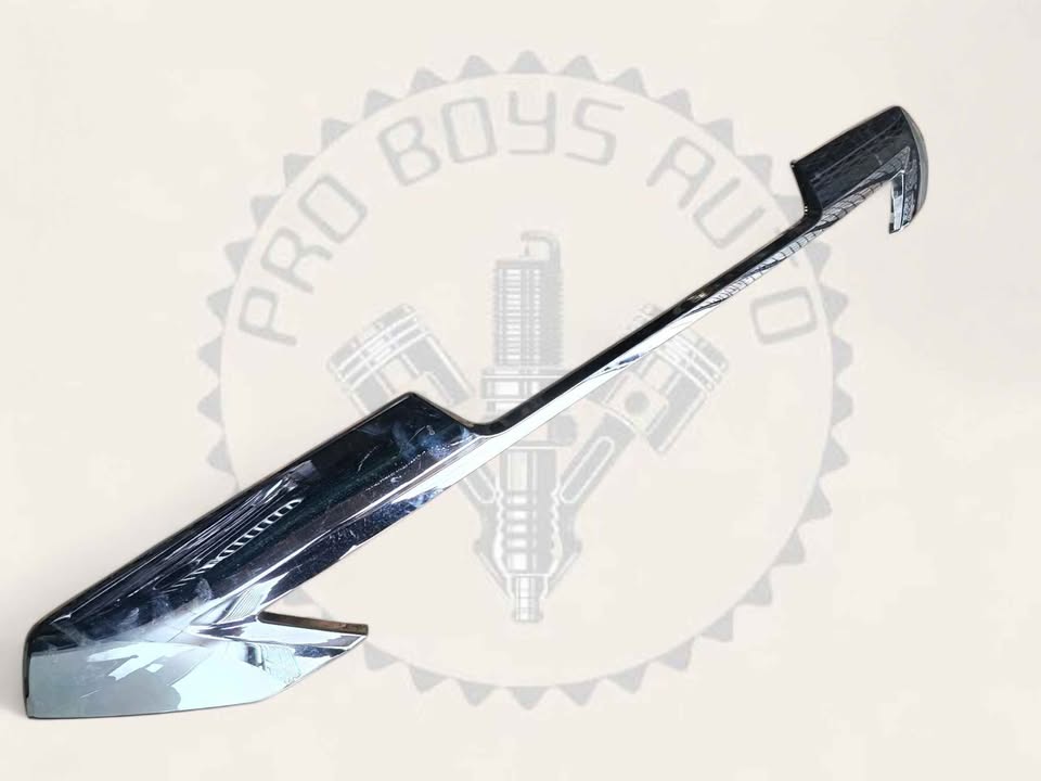 ISUZU DMAX MAIN GRILL TOP CHROME AVAILABLE FOR SALE - Private Seller ISUZU DMAX MAIN GRILL TOP CHROME AVAILABLE FOR SALE - Private Seller