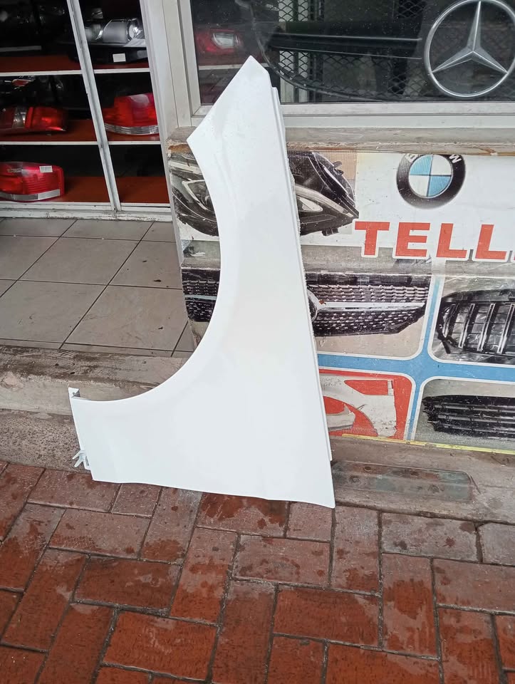 Mercedes Benz W212 E class Fender Used Auto Body Spare Parts at Sema Spare - Private Seller Mercedes Benz W212 E class Fender Used Auto Body Spare Parts at Sema Spare - Private Seller