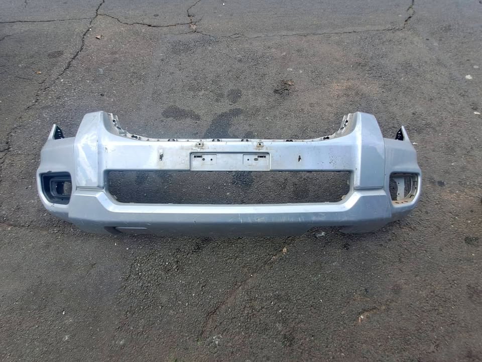 2022 - 2024 Ford Ranger T9 front Bumper R10 - Private Seller 2022 - 2024 Ford Ranger T9 front Bumper R10 - Private Seller