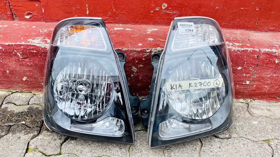 Kia K2700 headlights - Private Seller Kia K2700 headlights - Private Seller