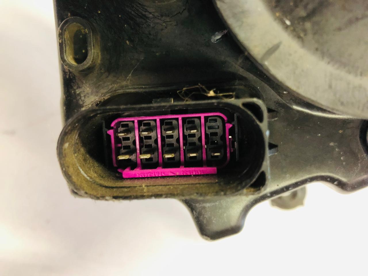 VW Polo Bujwa left side headlight - Private Seller VW Polo Bujwa left side headlight - Private Seller