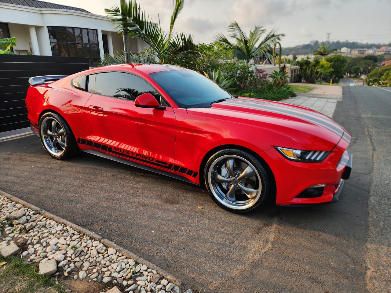 Used 2017 Ford Mustang 2.3T fastback - Private Seller