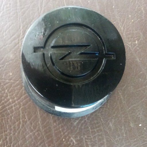 Opel centre cap - Private Seller Opel centre cap - Private Seller