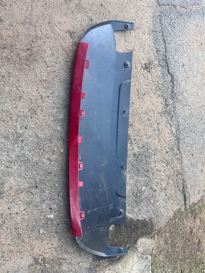 JAGUAR E-PACE X540 COVER BOARD SPOILER MAKEWEIGHT BUMPER - Private Seller JAGUAR E-PACE X540 COVER BOARD SPOILER MAKEWEIGHT BUMPER - Private Seller