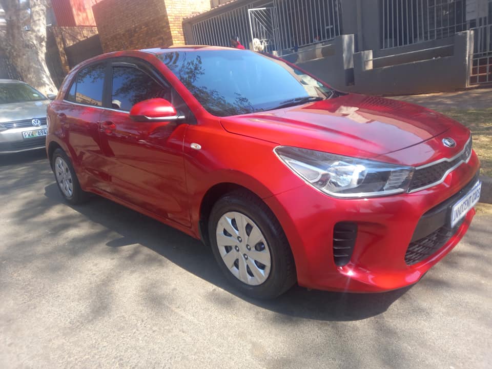 2019 KIA RIO HATCHBACK 2.0 ENGINE PETROL, MANUAL, MILEAGE 87000KMS, MAROON COLOR