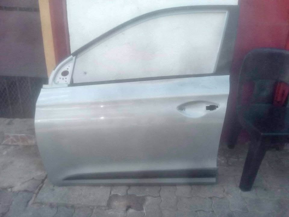 Left front door Hyundai i 20 grand - Private Seller Left front door Hyundai i 20 grand - Private Seller