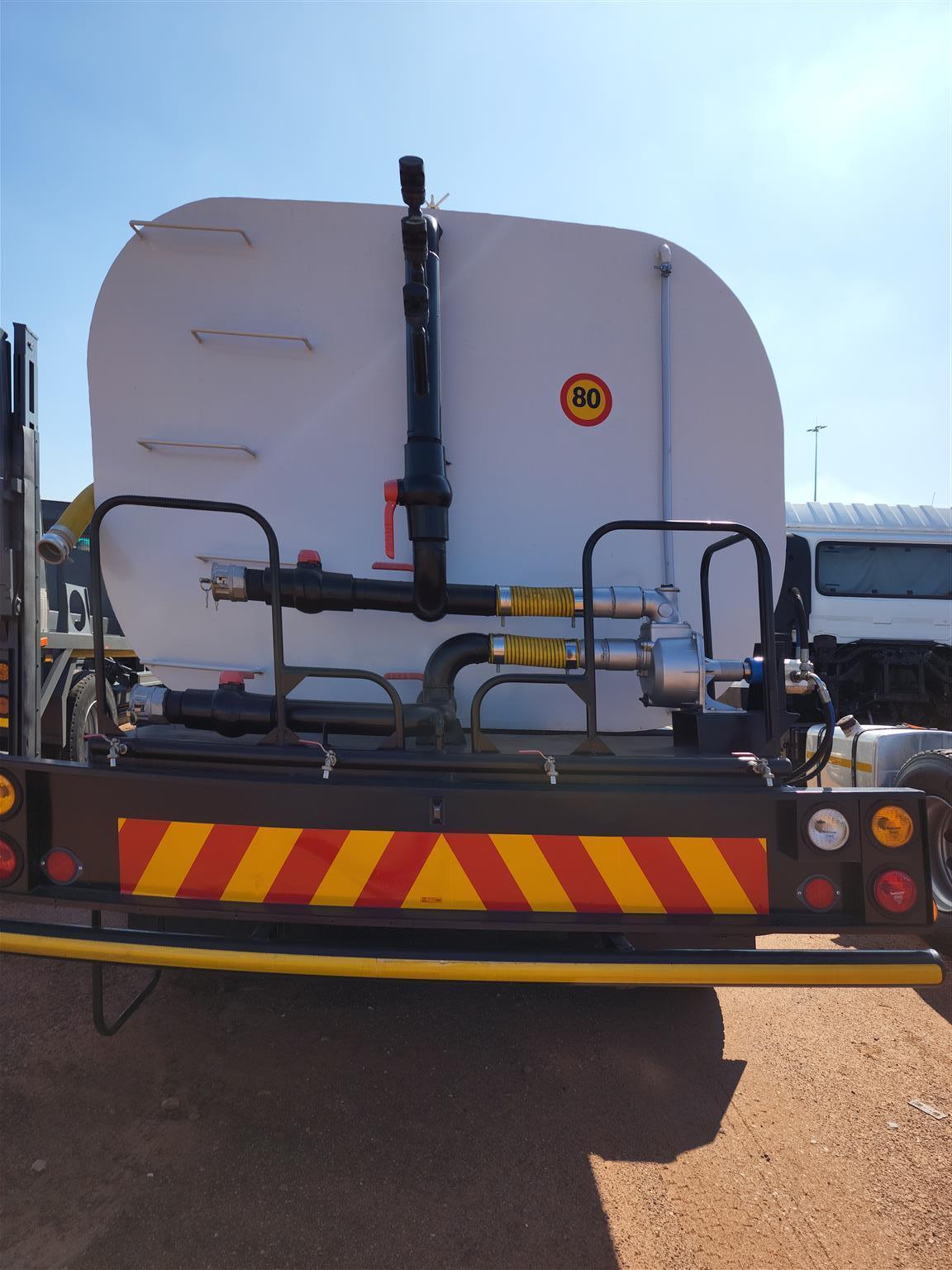 2013 Nissan UD Quon GW26 410 Water Tanker 18000L Truck for sale.