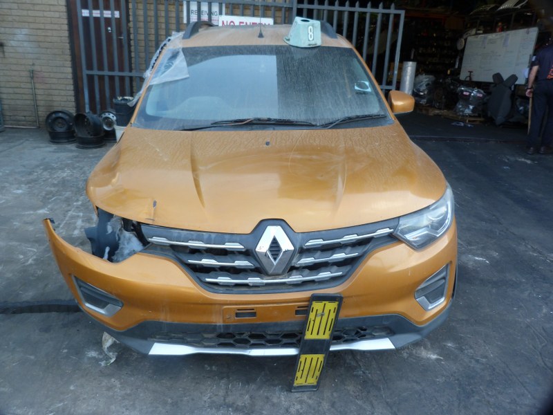 Renault Triber 1.0 Manual Gold - 2020 SPARESBOYZ STRIPPING FOR SPARES - Private Seller Renault Triber 1.0 Manual Gold - 2020 SPARESBOYZ STRIPPING FOR SPARES - Private Seller
