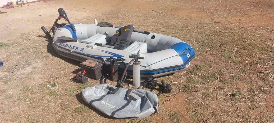 Inflatable boat, complete with battery, pumps etc. Excellent condition R5000. Sp
