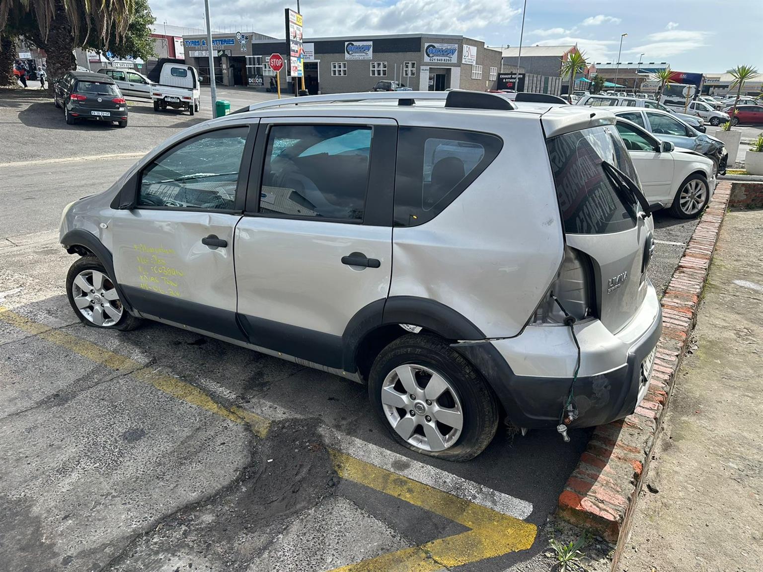 Nissan Grand Livina 1.6lt #HR16 2007 Rebuild for Sale - Private Seller Nissan Grand Livina 1.6lt #HR16 2007 Rebuild for Sale - Private Seller